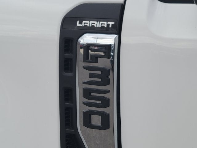 2027 Ford F-350 Lariat