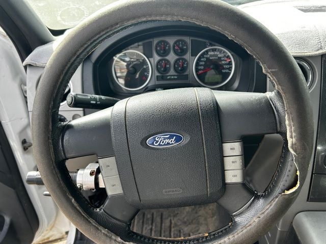 2004 Ford F-150 Base