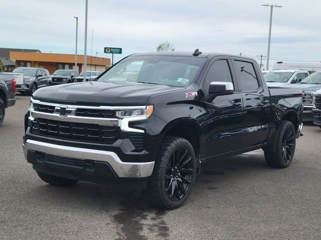 2025 Chevrolet Silverado 1500 LT 4X4 Crew Cab Short Box's photo