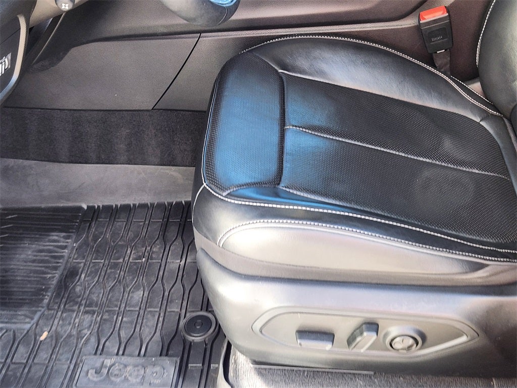 2022 Jeep Grand Cherokee Overland 4x4