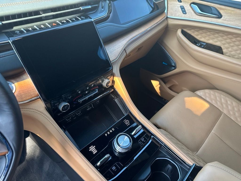 2023 Jeep Grand Cherokee Summit Reserve