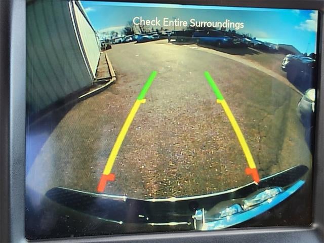 2023 RAM 1500 Classic SLT Crew Cab 4x4 5'7' Box