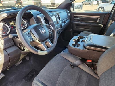 2024 RAM 1500 Classic Warlock Crew Cab 4x4 5'7' Box