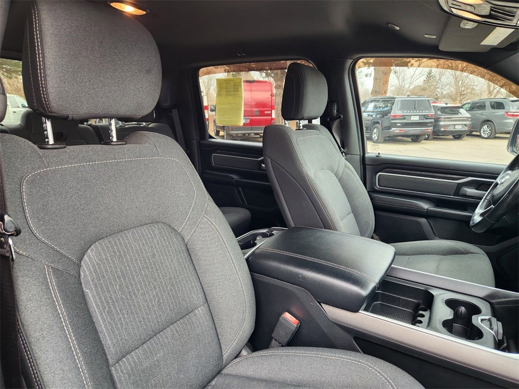 2020 RAM 1500 Big Horn Crew Cab 4x4 5'7' Box