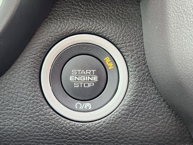 2023 RAM 1500 Laramie Crew Cab 4x4 5'7' Box