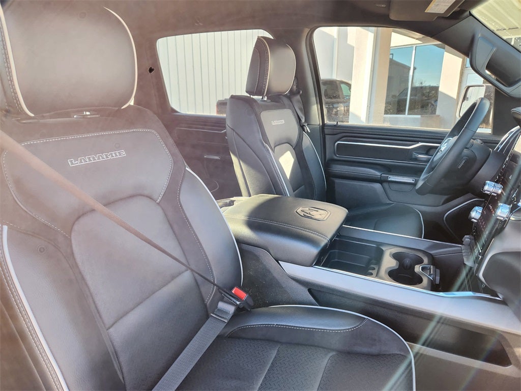 2025 RAM 1500 Laramie Crew Cab 4x4 5'7' Box