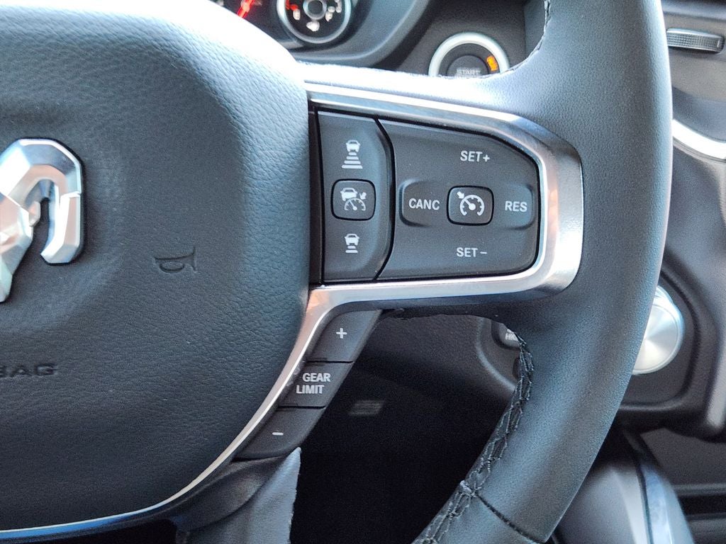2026 RAM 1500 Laramie Crew Cab 4x4 5'7' Box