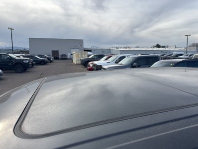 2022 RAM 1500 Laramie Crew Cab 4x4 6'4' Box