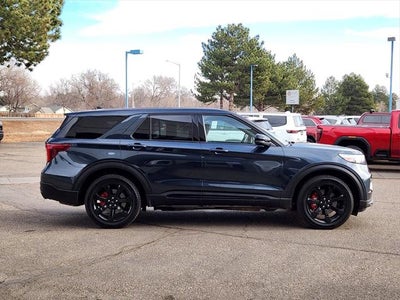 2022 Ford Explorer ST