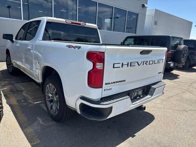 2021 Chevrolet Silverado 1500 4WD Crew Cab Short Bed RST