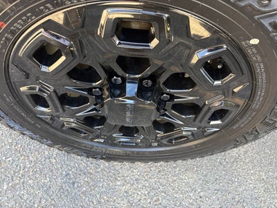 2024 GMC Sierra 3500HD 4WD Crew Cab Standard Bed AT4