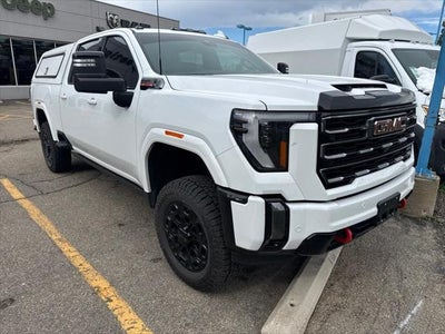 2024 GMC Sierra 3500HD 4WD Crew Cab Standard Bed AT4