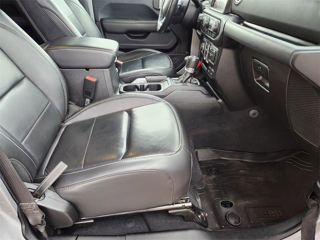 2024 GMC Sierra 1500 4WD Crew Cab Short Box Elevation with 3SB