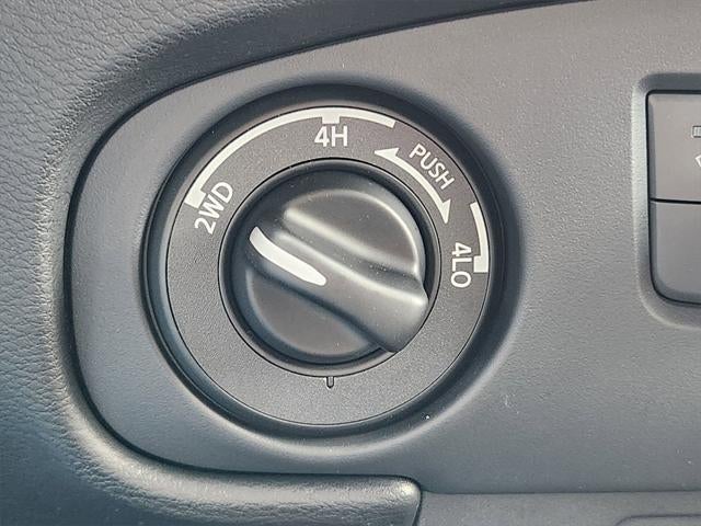 2023 Nissan Frontier Crew Cab PRO-4X 4x4