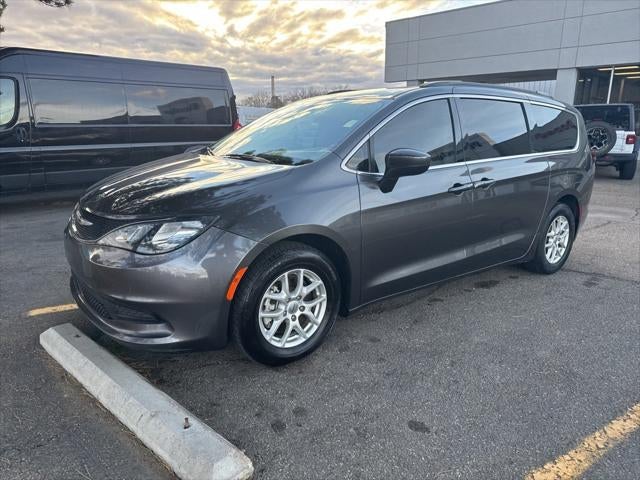 2021 Chrysler Voyager LXI