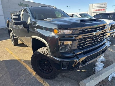 2024 Chevrolet Silverado 2500HD 4WD Crew Cab Standard Bed Custom