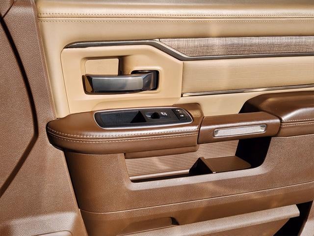 2022 RAM 3500 Limited Longhorn Crew Cab 4x4 8' Box