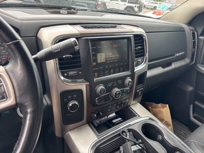2017 RAM 2500 Laramie Crew Cab 4x4 6'4' Box