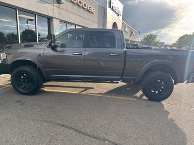 2022 RAM 2500 Laramie Crew Cab 4x4 6'4' Box