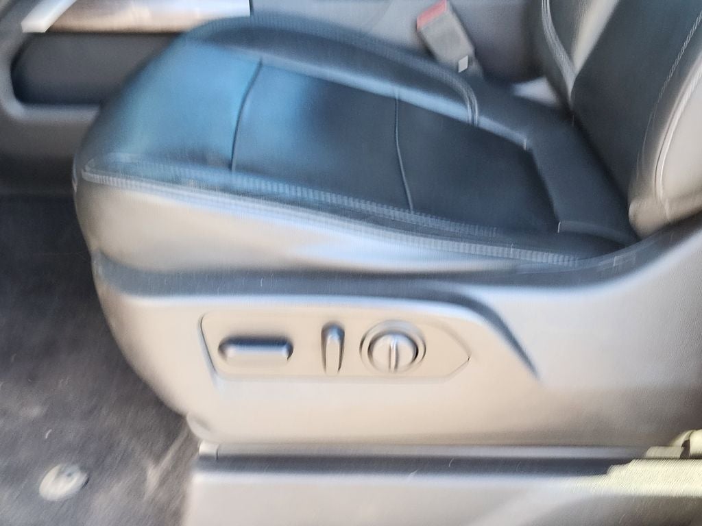 2020 Chevrolet Silverado 1500 4WD Crew Cab Short Bed RST
