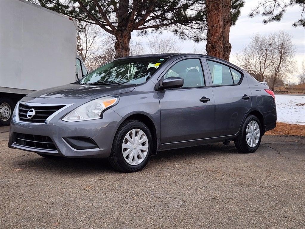 2019 Nissan Versa 1.6 S+