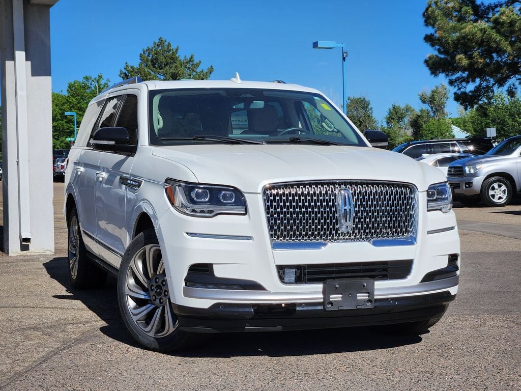 2022 Lincoln Navigator Standard