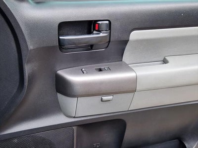 2011 Toyota Sequoia SR5 5.7L