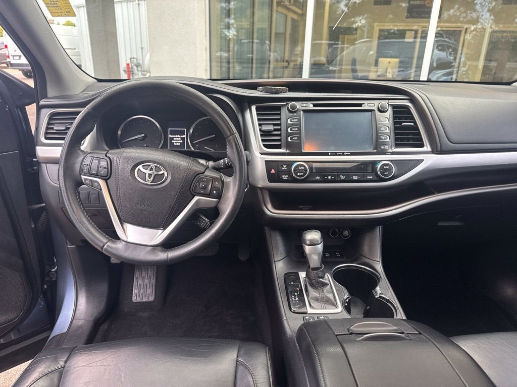 2016 Toyota Highlander XLE V6