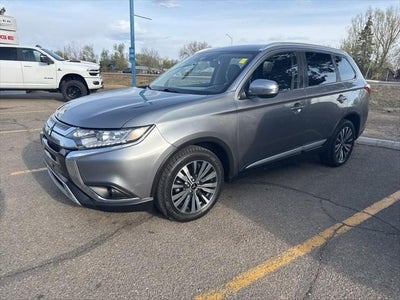2020 Mitsubishi Outlander Base