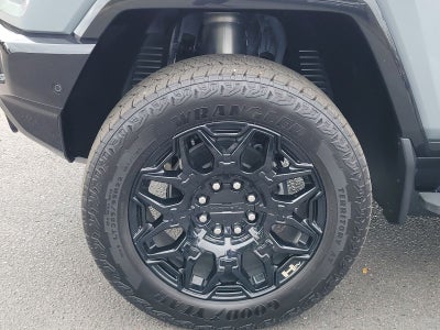 2024 GMC Hummer EV SUV 2X