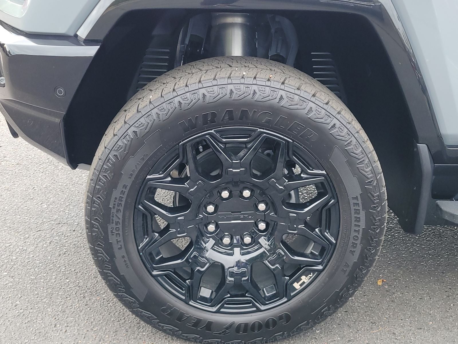 2024 GMC Hummer EV SUV 2X