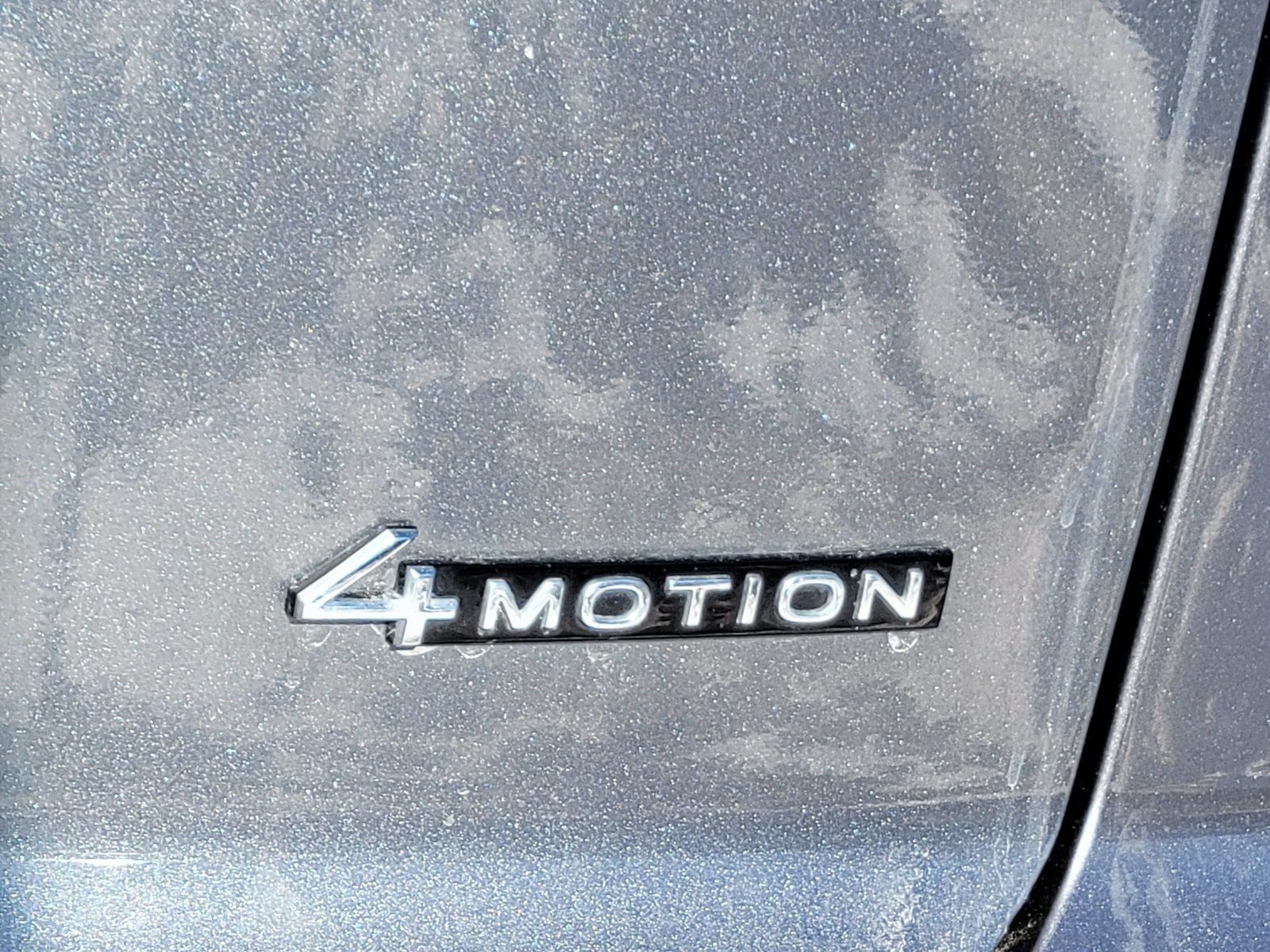 2023 Volkswagen Atlas Cross Sport 2.0T SEL R-Line