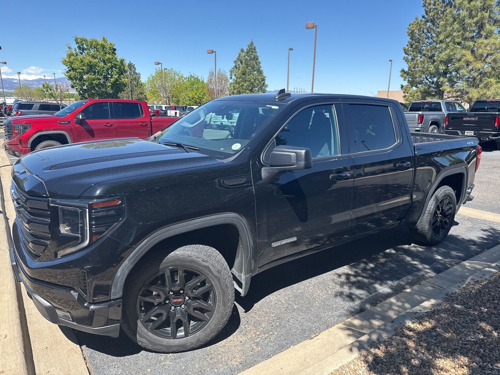 2023 GMC Sierra 1500 Elevation