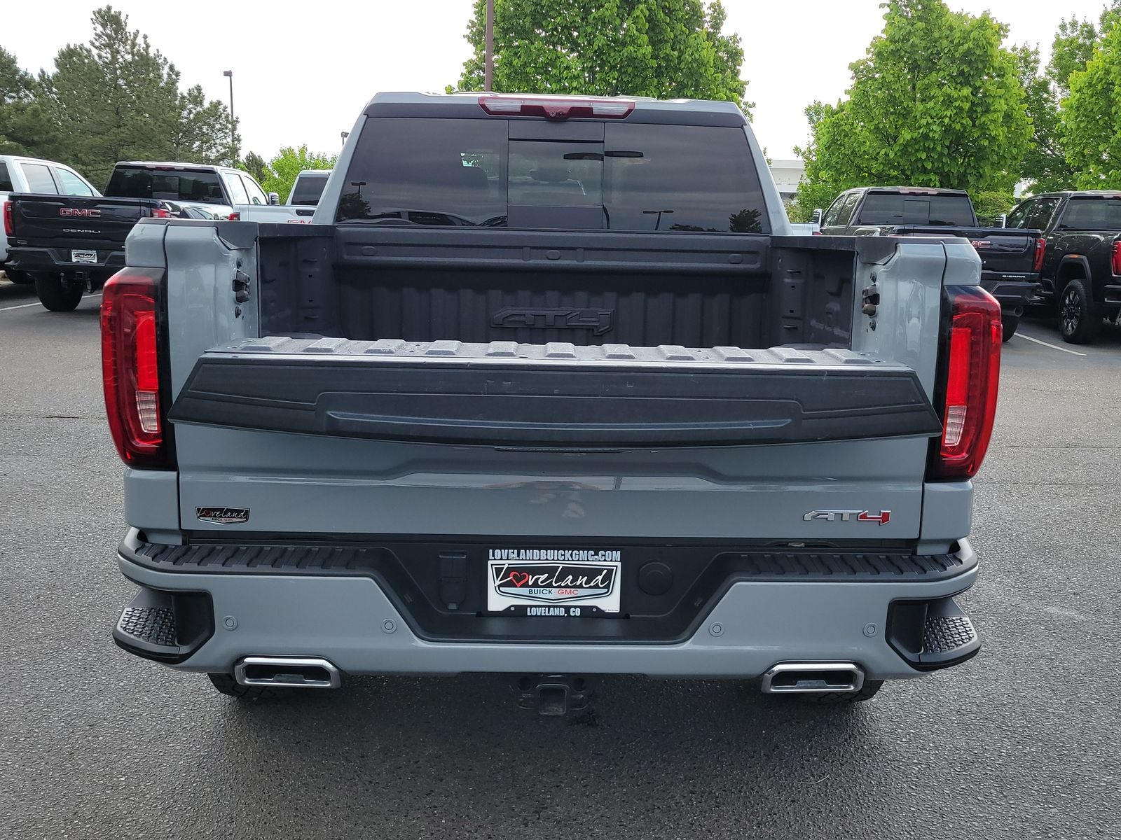 2024 GMC Sierra 1500 AT4