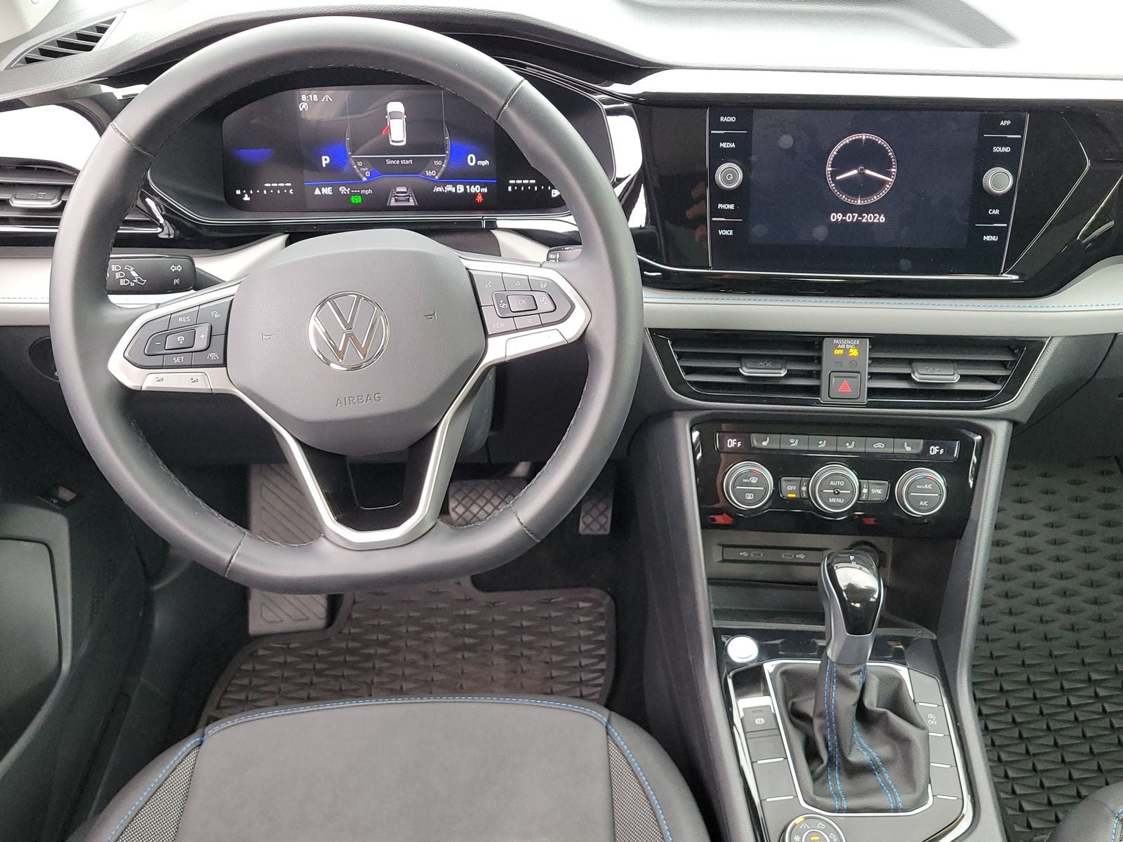 2024 Volkswagen Taos 1.5T SE Black