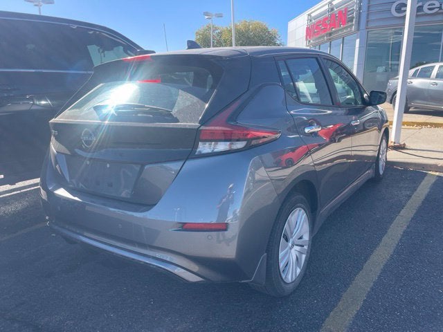 2025 Nissan LEAF S