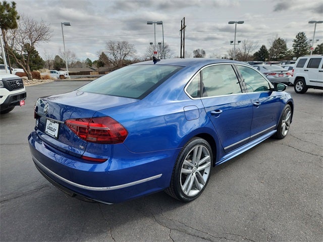 2017 Volkswagen Passat R-Line w/Comfort Pkg