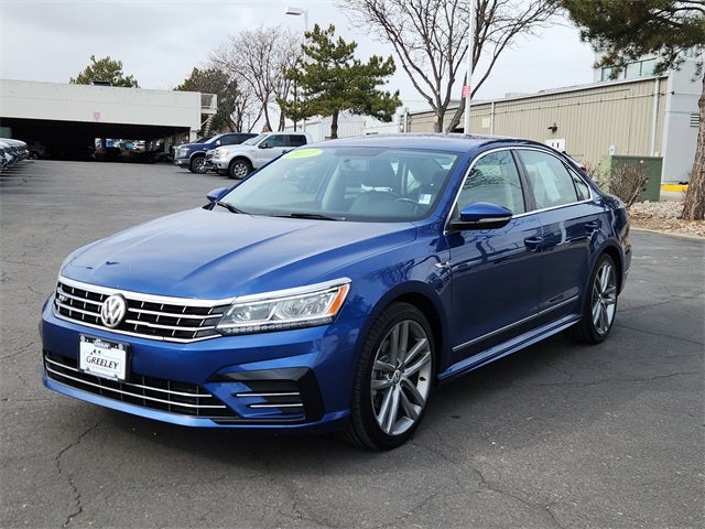 2017 Volkswagen Passat R-Line w/Comfort Pkg