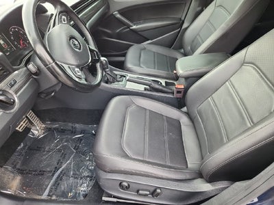 2020 Volkswagen Passat 2.0T R-Line