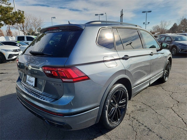 2022 Volkswagen Tiguan SE R-Line Black