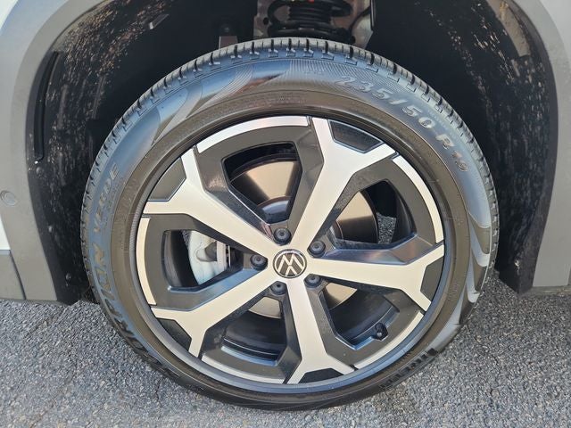 2025 Volkswagen Tiguan SE