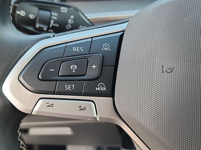 2025 Volkswagen Tiguan SE