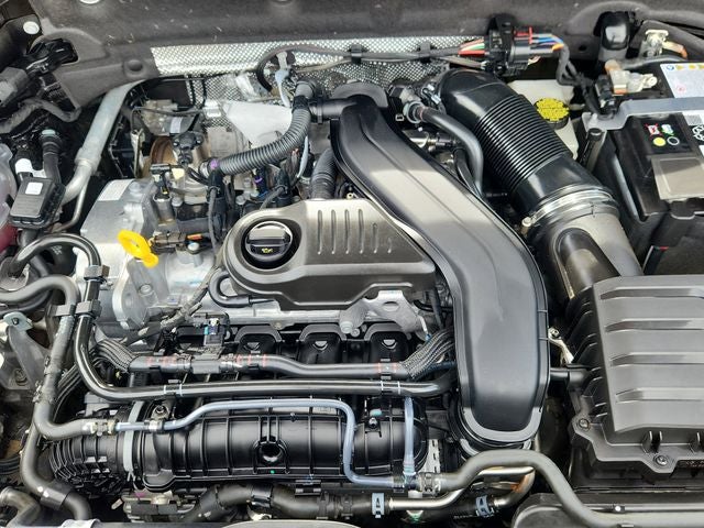 2025 Volkswagen Taos SE