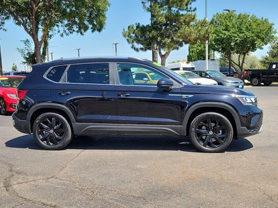 2023 Volkswagen Taos SE