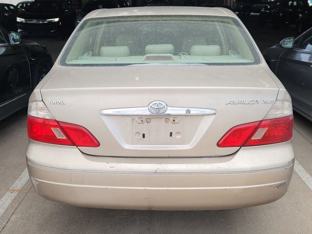 2004 Toyota Avalon Base