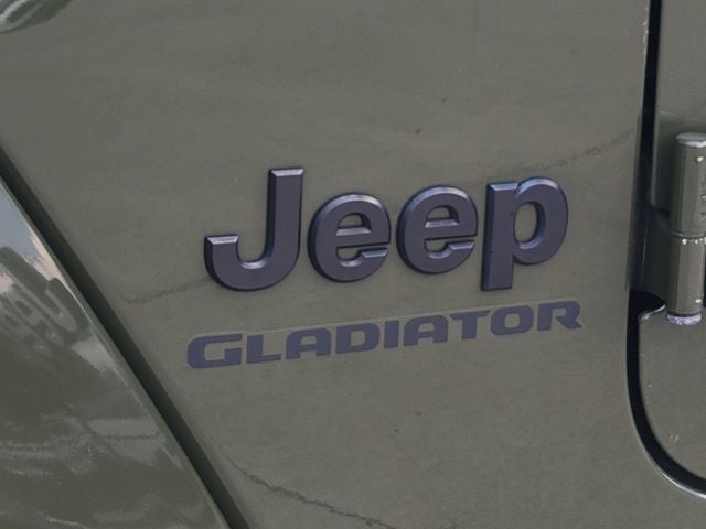 2022 Jeep Gladiator Sport