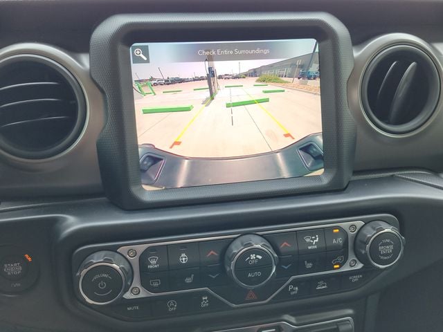 2022 Jeep Gladiator Sport