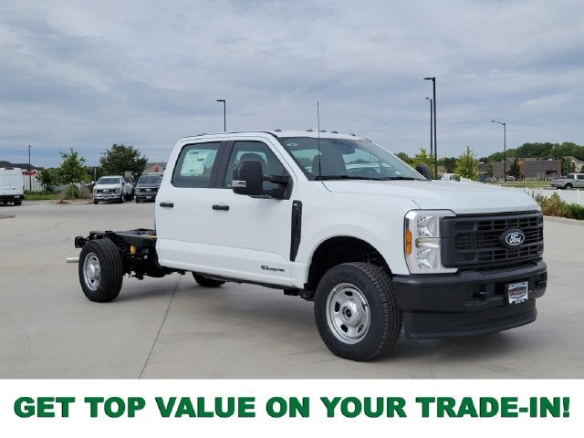 2027 Ford F-350 Super Duty Chassis Cab