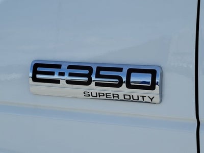 2025 Ford E-350SD Base Cutaway