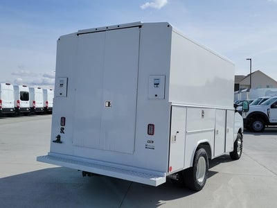 2025 Ford E-350SD Base Cutaway